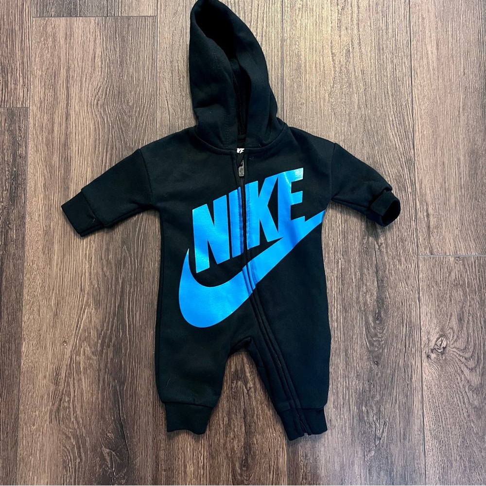Nike Baby Boy's Metallic Logo Gifting Coveralls Black Blue NWOT Size 3M